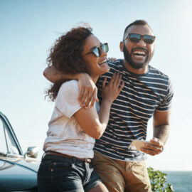 Is Summer a Good Season for Dating? The Pros and Cons of Warm Weather Wooing