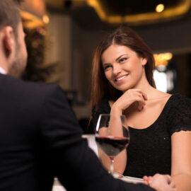 The Right (No Ambiguity, No Pressure) Way to Ask Someone Out on a Second Date